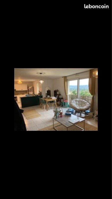 Appartement à louer, 65m², Vailhauquès