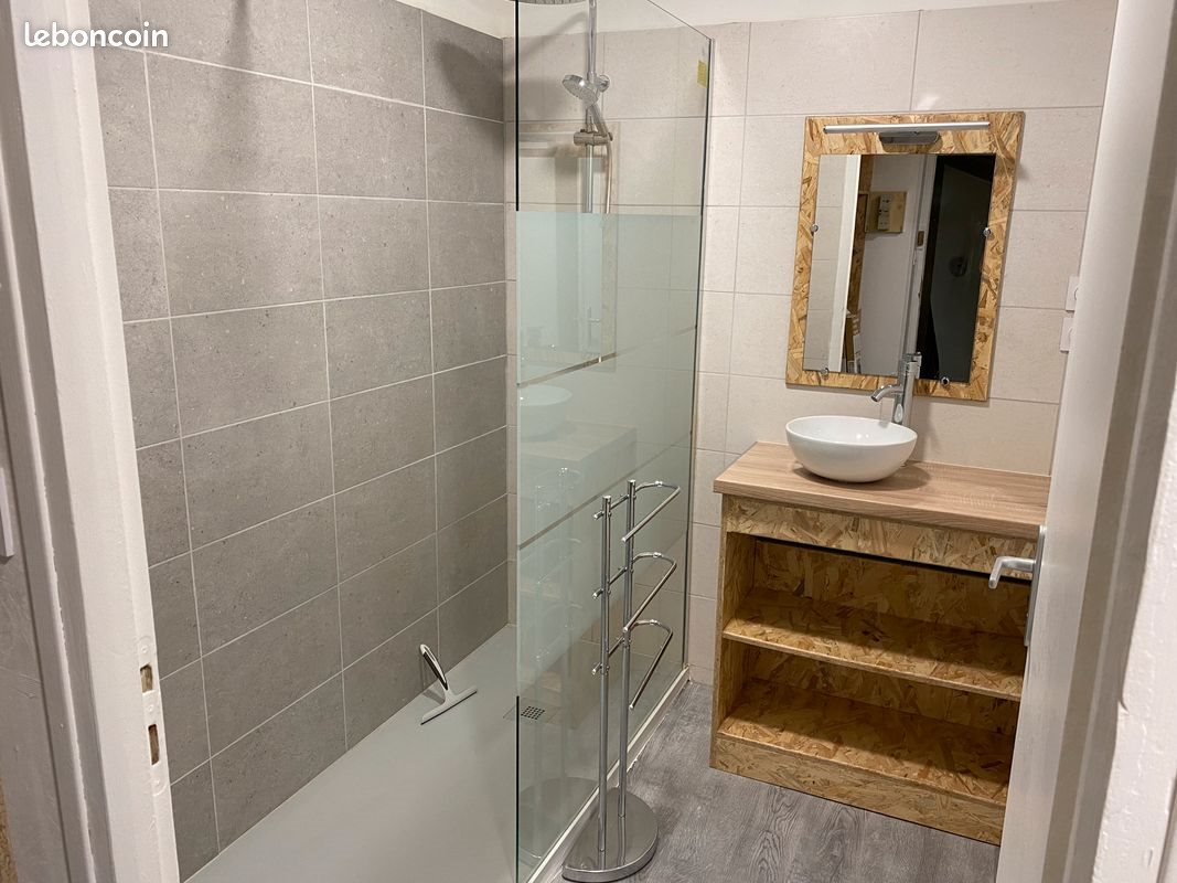 Appartement à louer, 45m², Aurillac