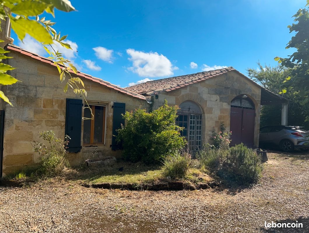 Maison à vendre, 215m², Saint-Genès-de-Castillon