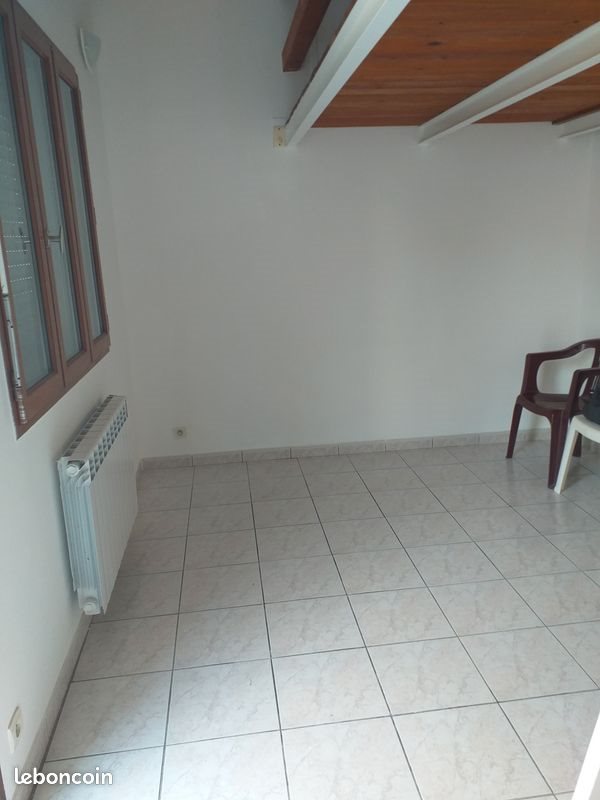 Appartement à louer, 15m², Lunel