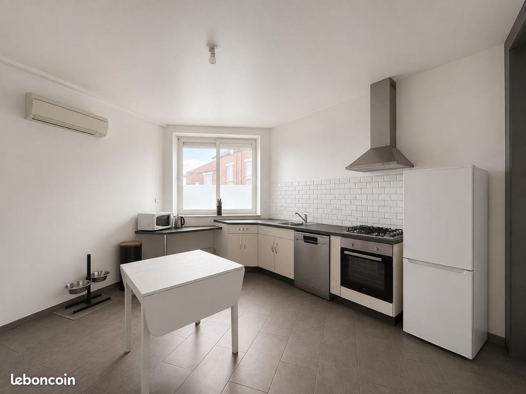 Maison à louer, 120m², La Meyze
