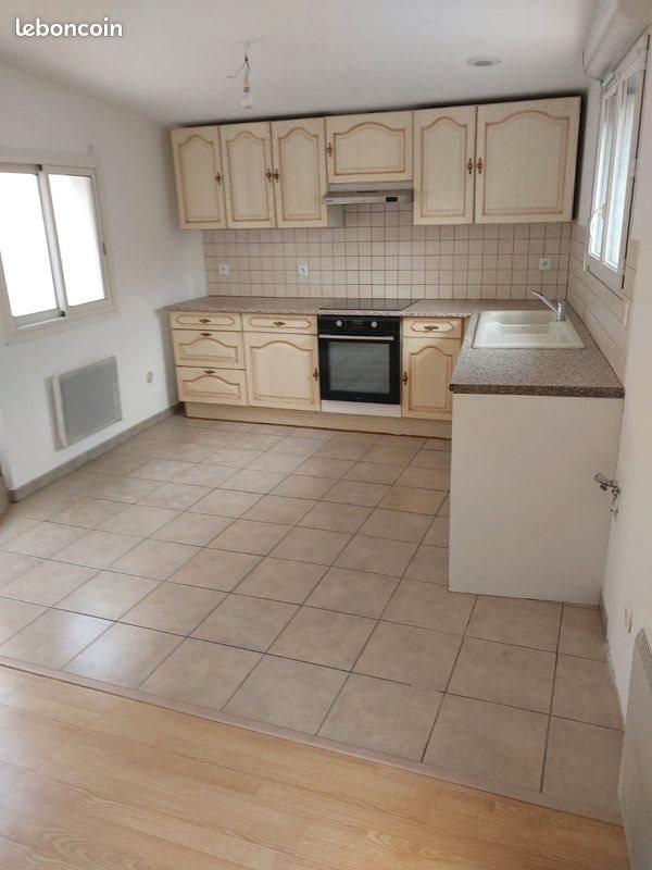 Appartement à louer, 74m², Théza
