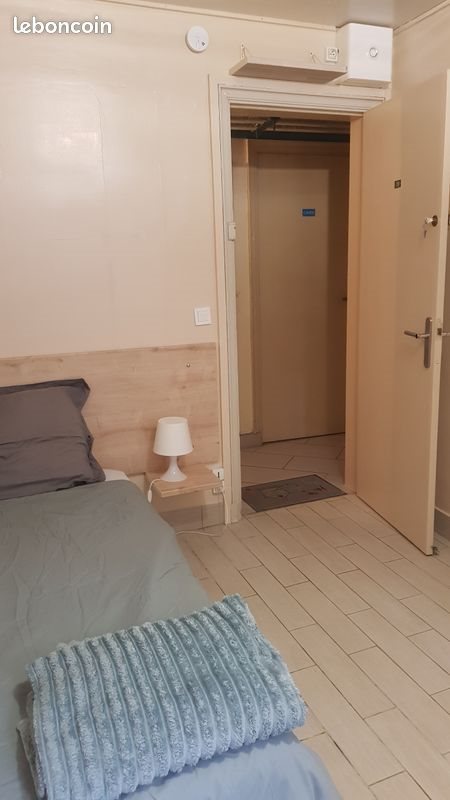 Appartement à louer, 12m², Versailles