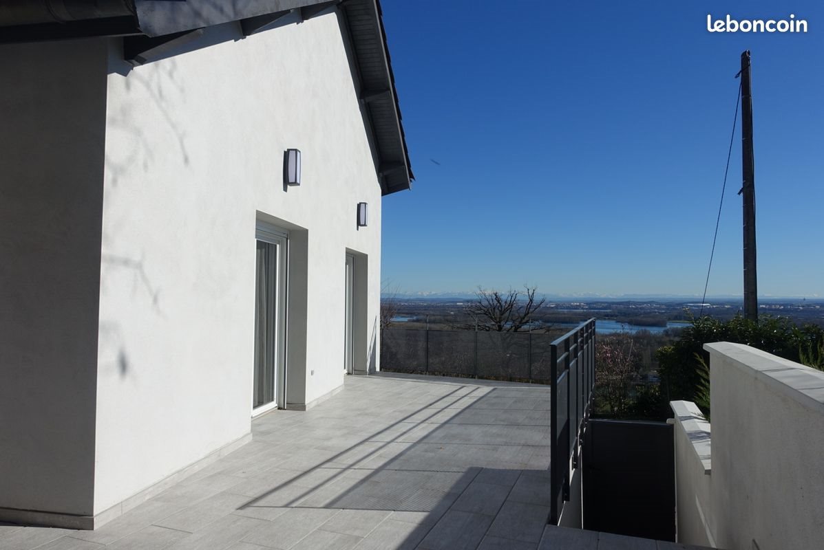 Maison à louer, 200m², Neyron