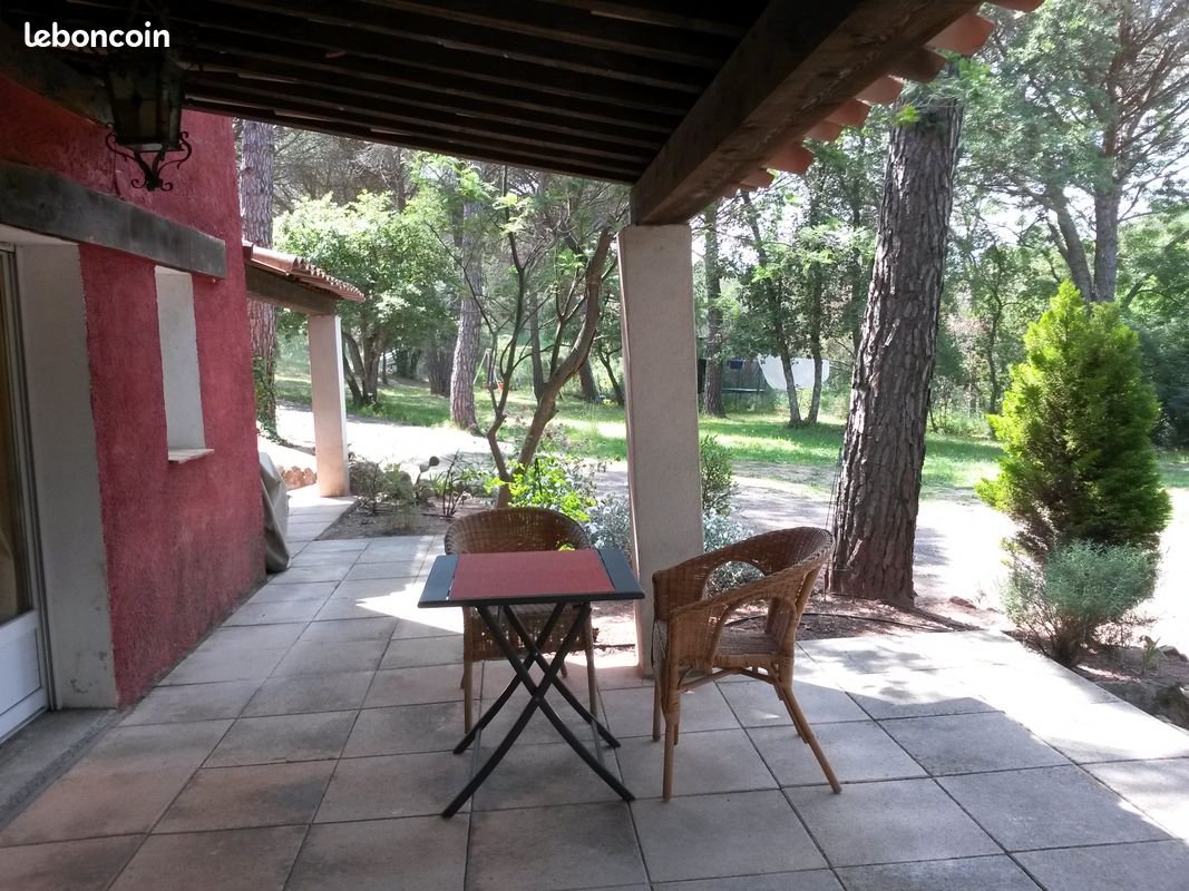 Appartement à louer, 30m², Roquebrune-sur-Argens