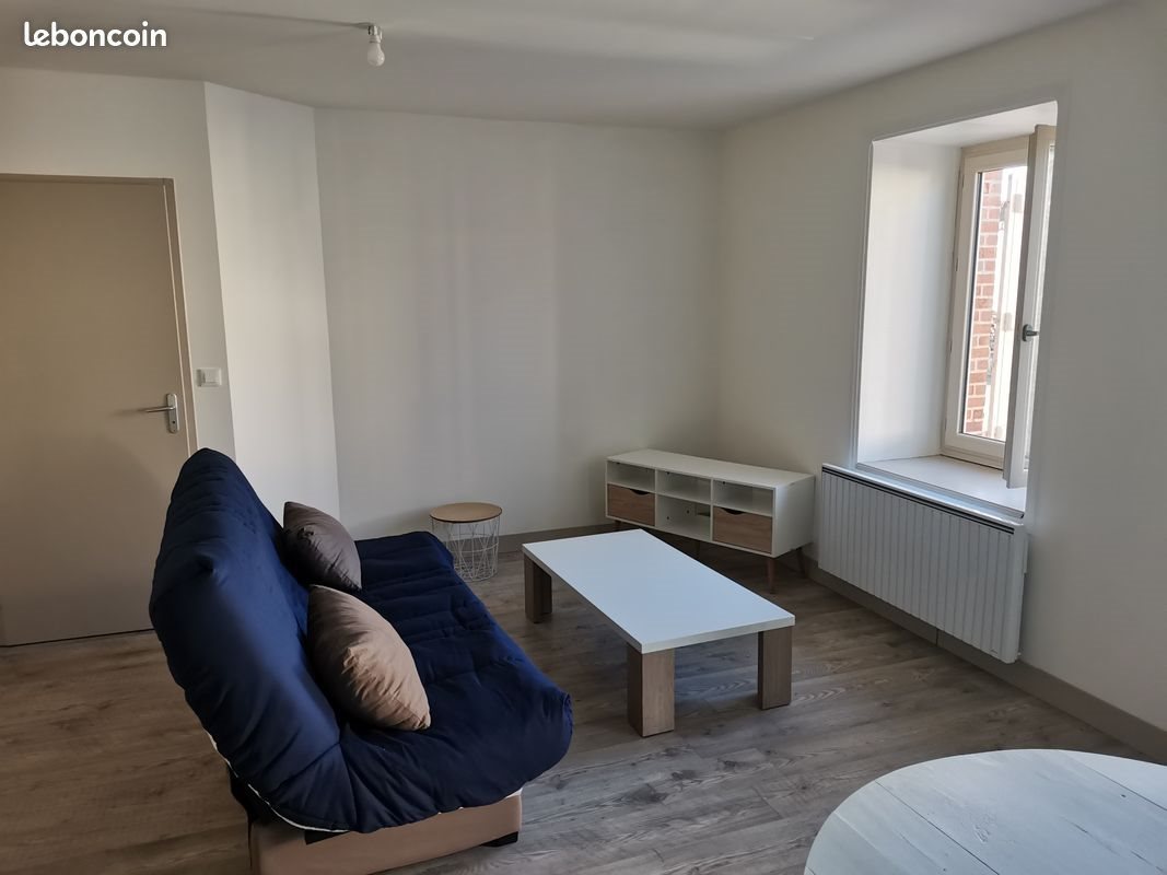 Appartement à louer, 32m², Saint-Varent