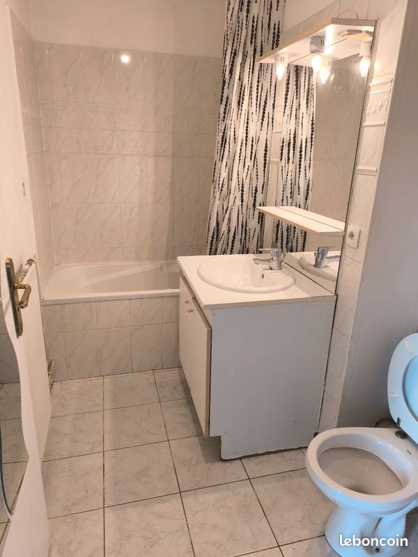 Appartement à louer, 30m², Evry