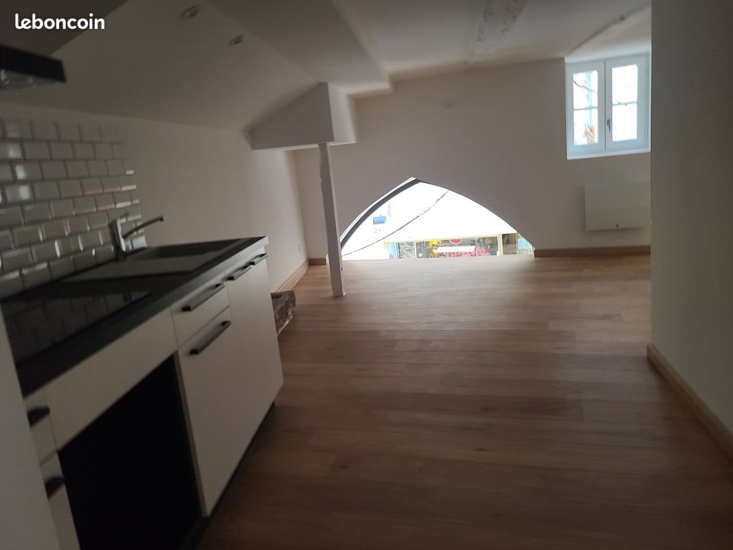 Appartement à louer, 57m², Figeac