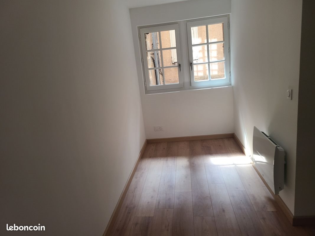 Appartement à louer, 57m², Figeac