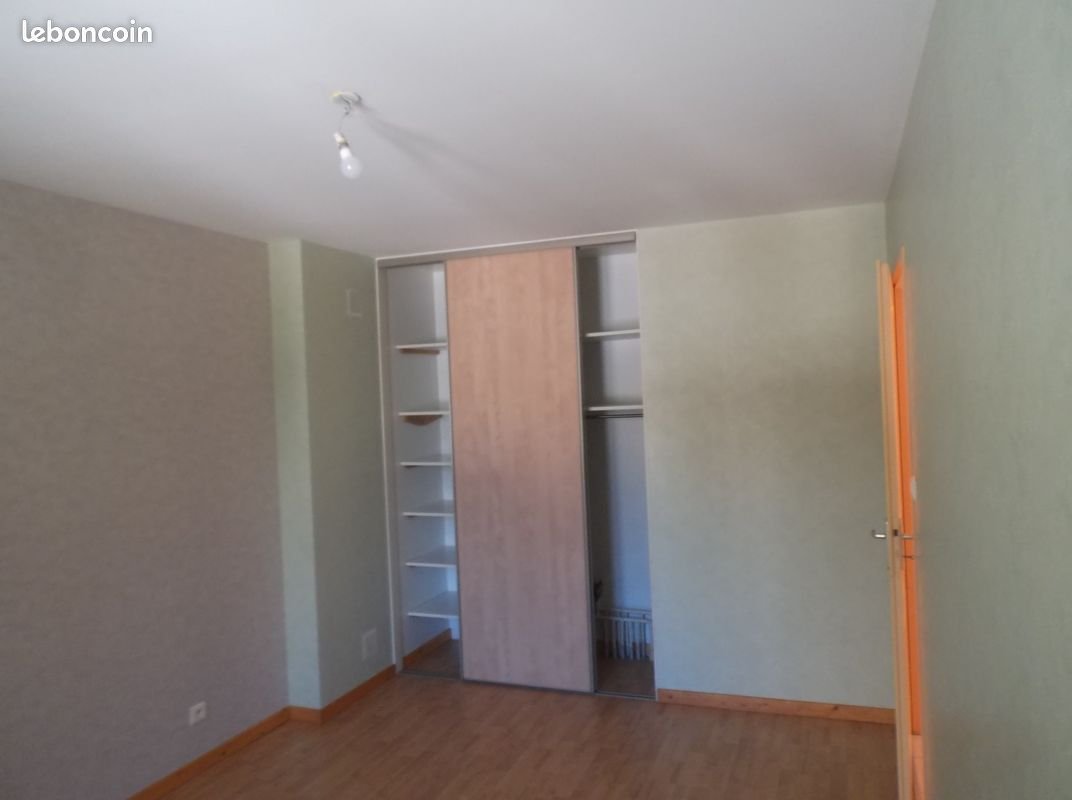 Appartement à louer, 88m², La Cluse-et-Mijoux