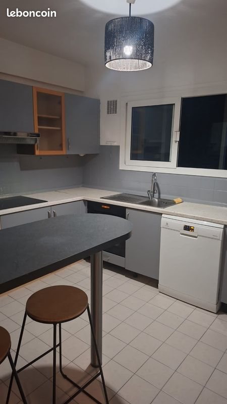 Appartement à louer, 73m², Menton