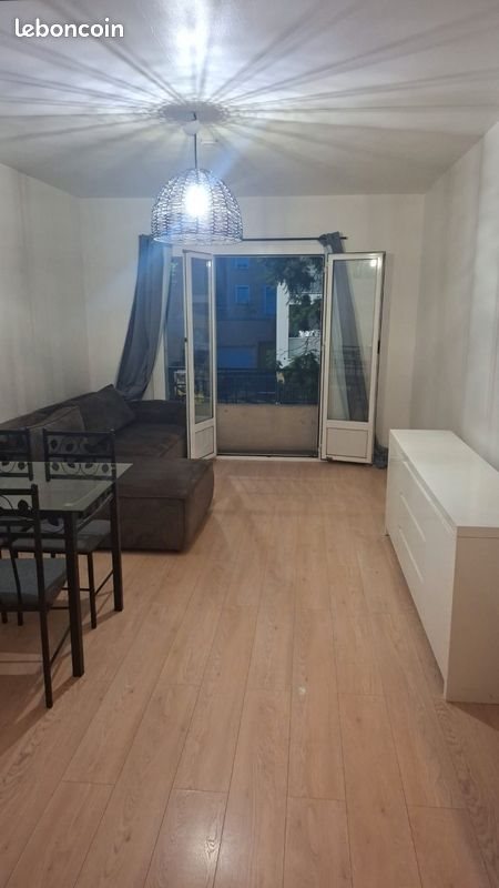 Appartement à louer, 73m², Menton