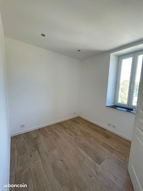 Appartement à louer, 55m², Saint-Bonnet-le-Château