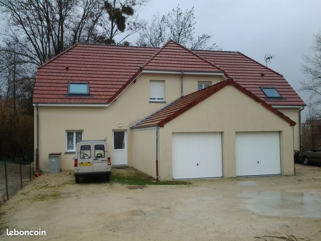 Maison à louer, 130m², Bréviandes