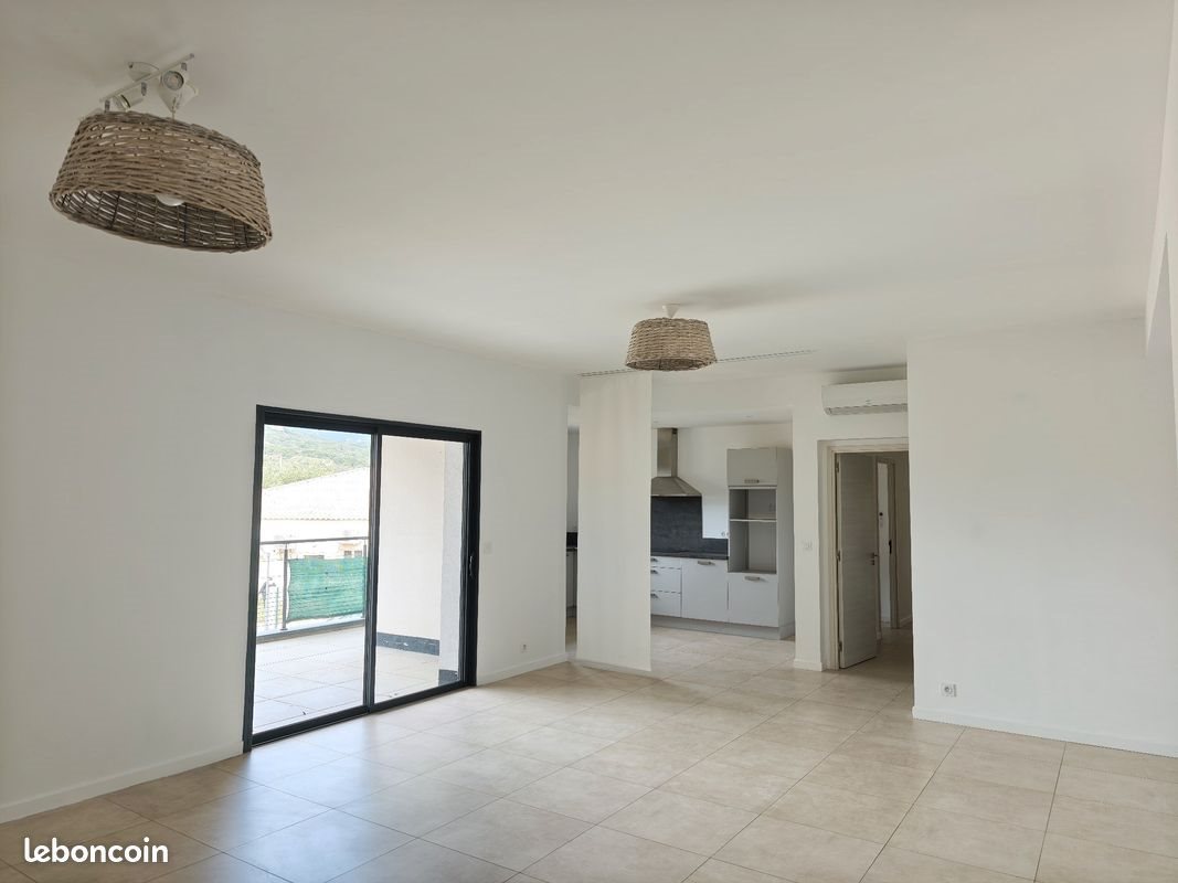 Appartement à louer, 131m², Porto-Vecchio