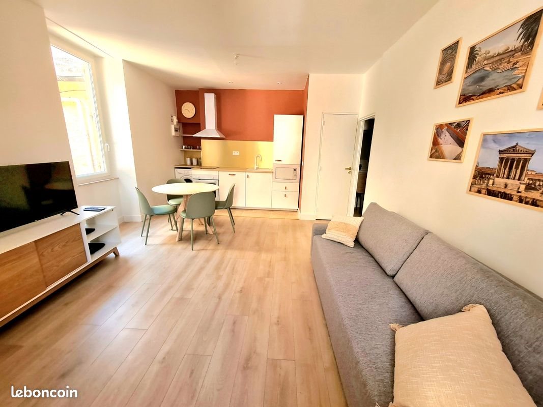 Appartement à louer, 38m², Nîmes