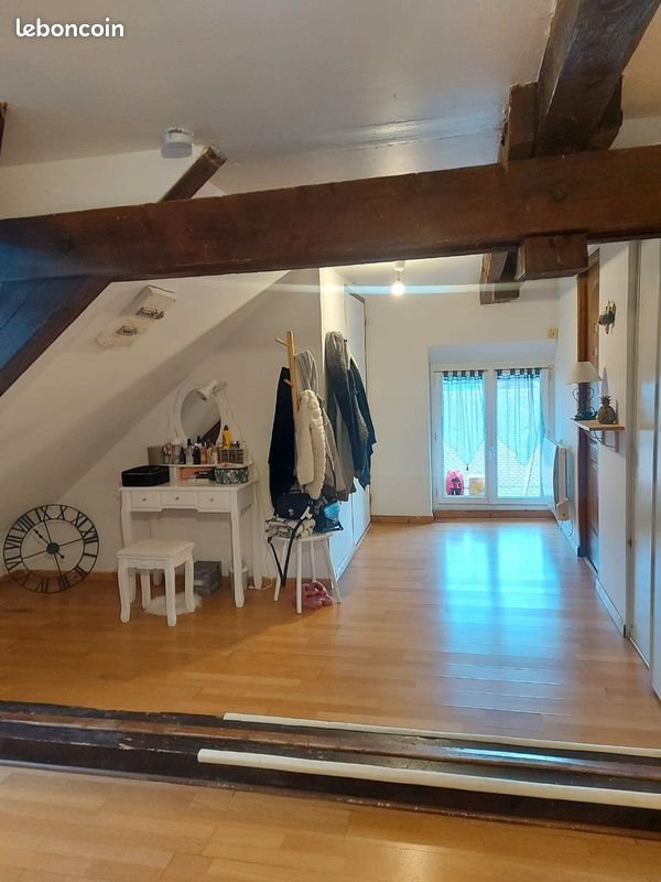 Appartement à louer, 65m², Dolomieu
