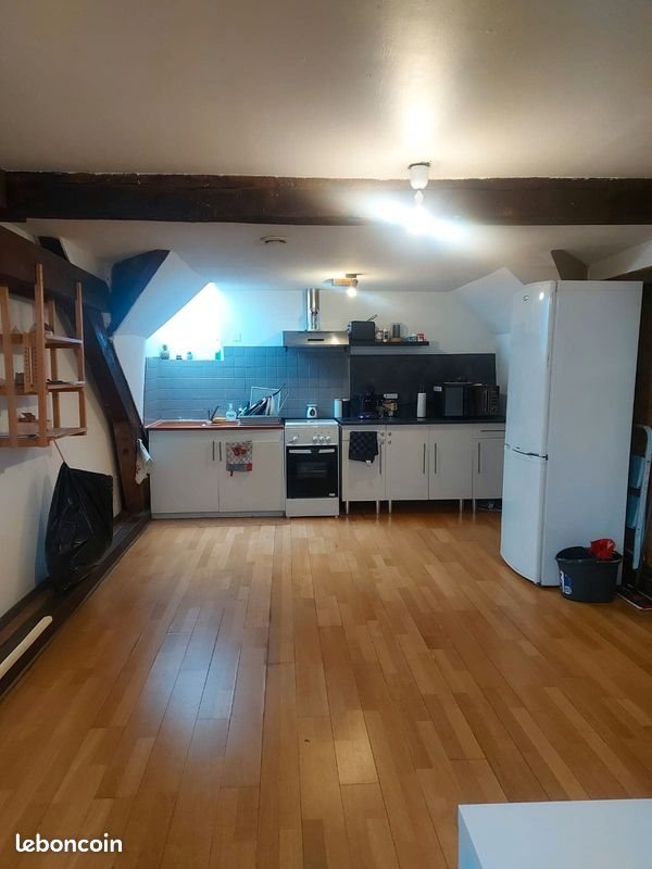 Appartement à louer, 65m², Dolomieu