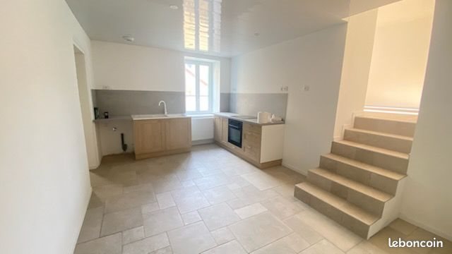 Maison à louer, 120m², Saint-Victeur