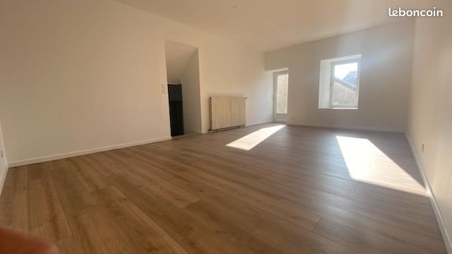 Maison à louer, 120m², Saint-Victeur