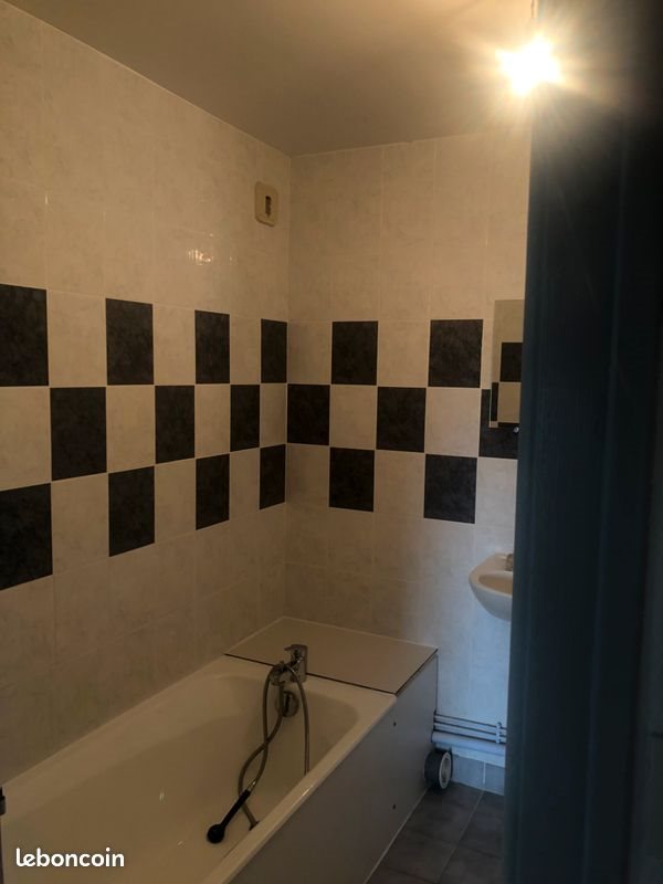 Appartement à louer, 77m², Carhaix-Plouguer