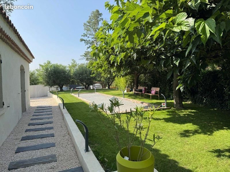 Maison à vendre, 99m², Eyguières