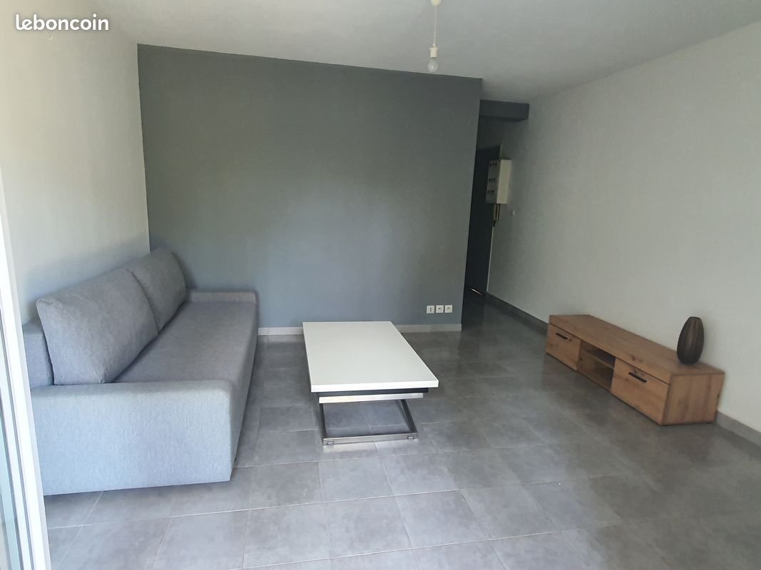 Appartement à louer, 40m², Hyères