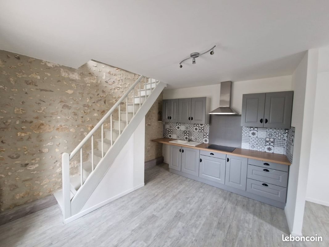 Maison à louer, 52m², Saint-Front-de-Pradoux