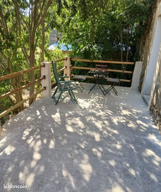 Appartement à louer, 85m², Castries