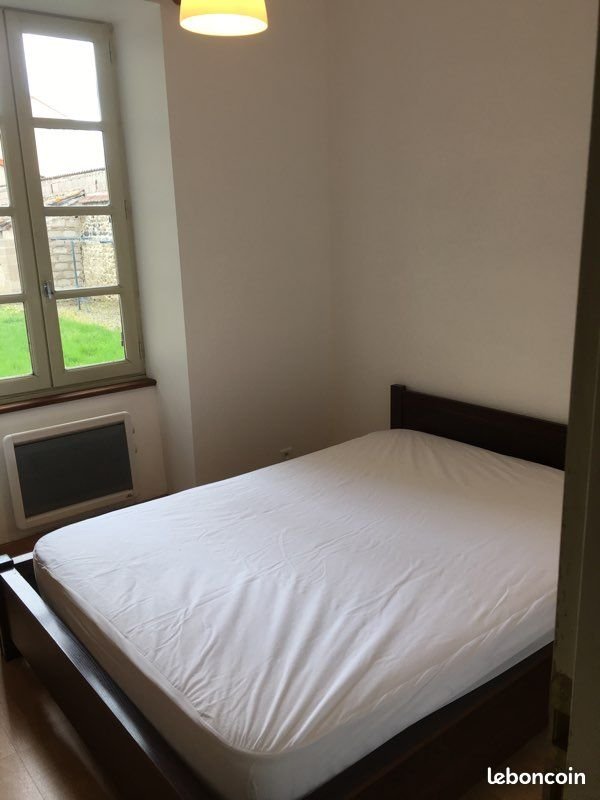 Appartement à louer, 28m², Langeac