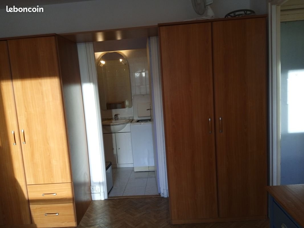 Appartement à louer, 26m², Suresnes