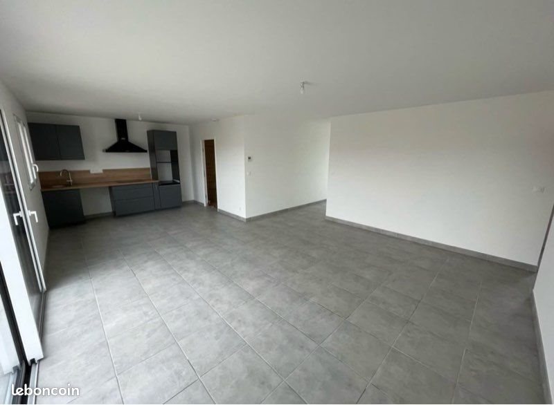 Maison à louer, 81m², Mauzé-sur-le-Mignon
