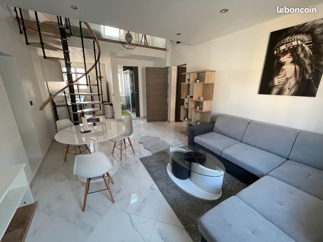 Appartement à louer, 56m², Hyères