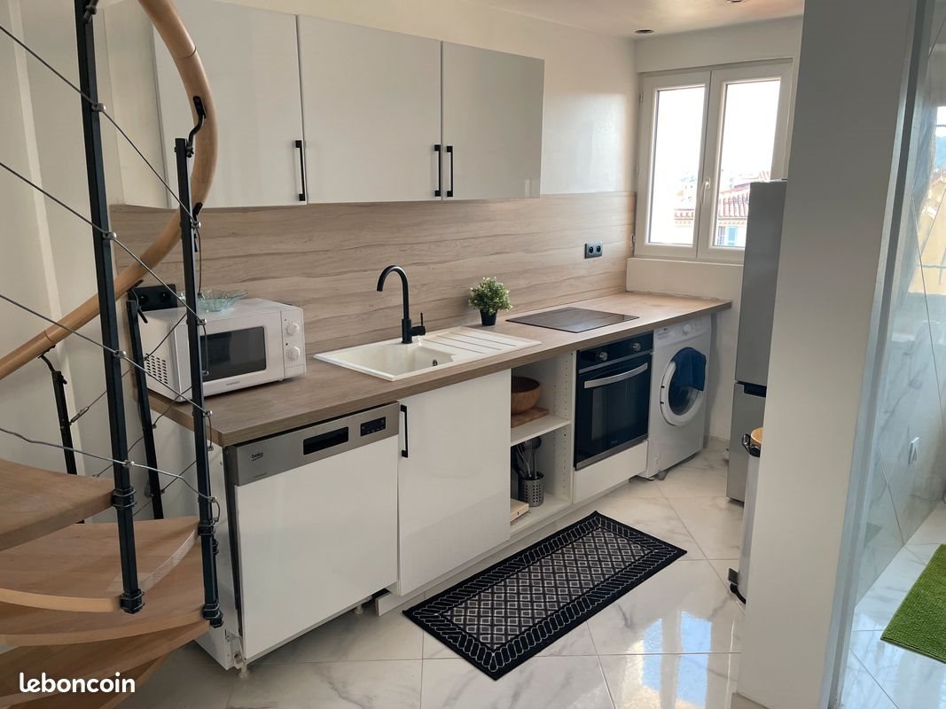 Appartement à louer, 56m², Hyères