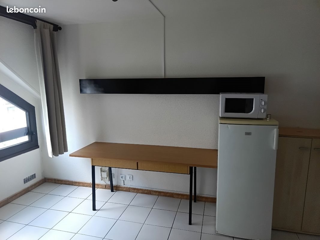 Appartement à louer, 19m², Pau