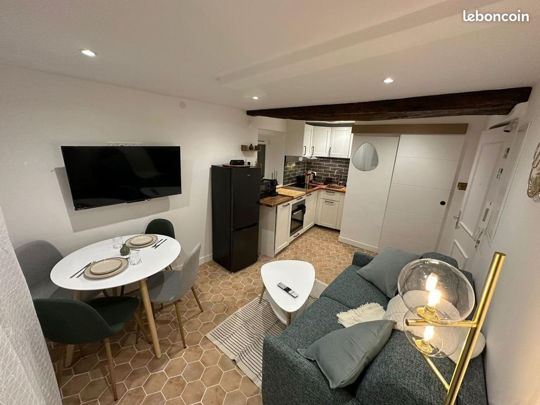 Appartement à louer, 28m², Grasse