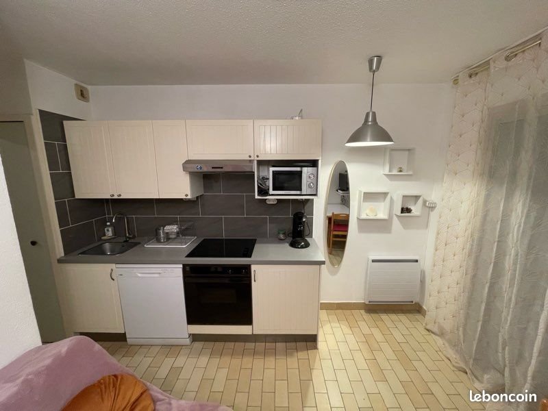 Appartement à louer, 19m², Sanary-sur-Mer