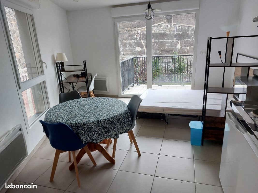 Appartement à louer, 28m², Saint-Etienne