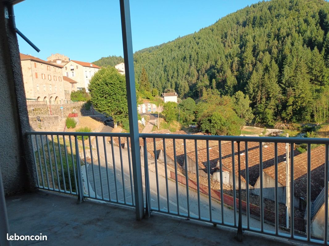 Appartement à louer, 62m², Saint-Martin-de-Valamas
