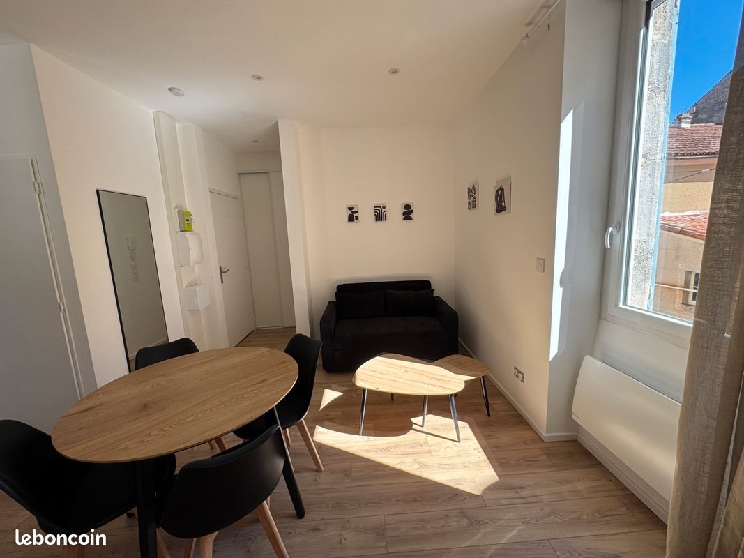 Appartement à louer, 32m², Saint-Affrique