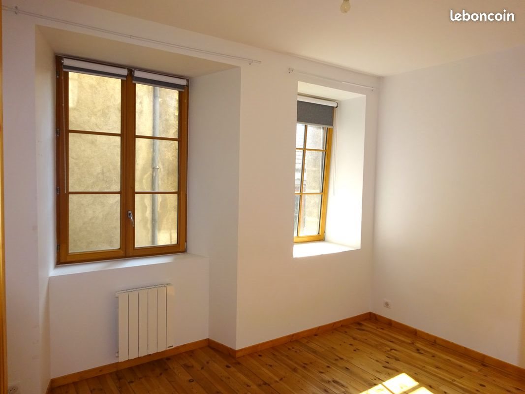 Appartement à louer, 46m², Saint-Bonnet-le-Château