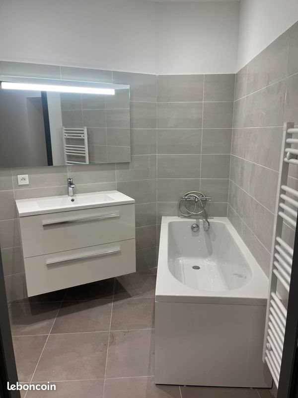 Appartement à louer, 110m², Belley