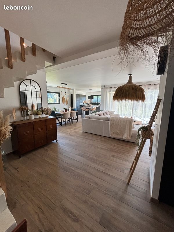 Maison à louer, 143m², Plabennec
