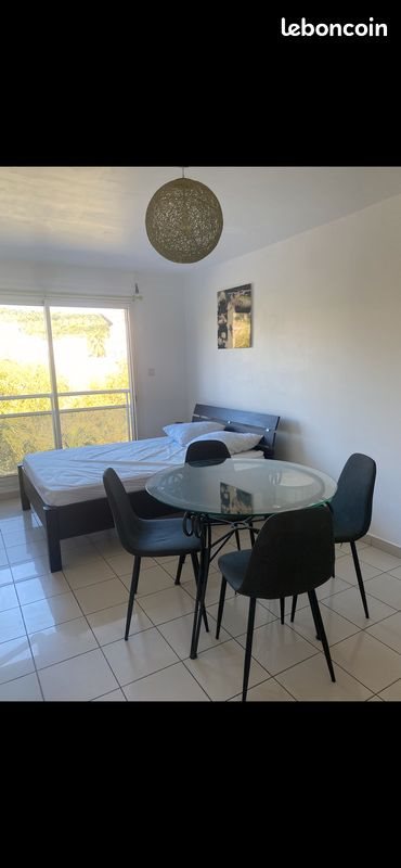 Appartement à louer, 27m², Saint-Gilles-les-Bains