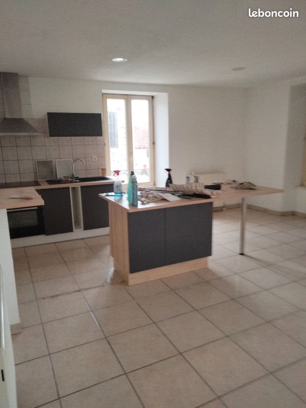 Appartement à louer, 90m², Saint-Loup-sur-Semouse