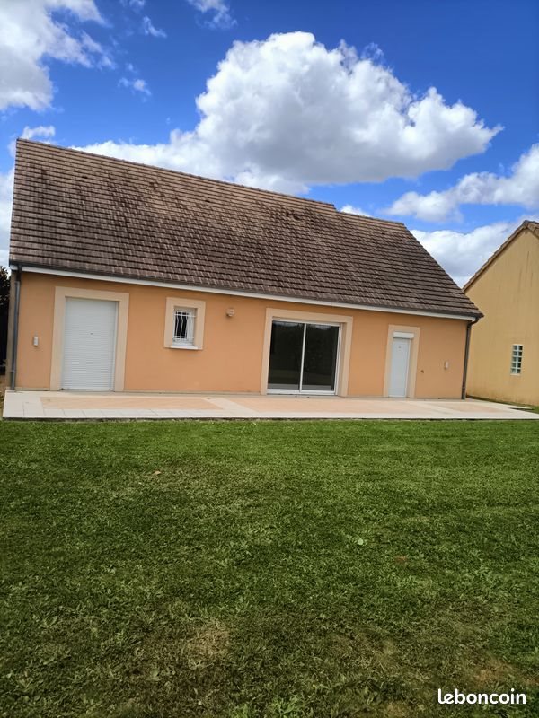 Maison à louer, 78m², Trangé