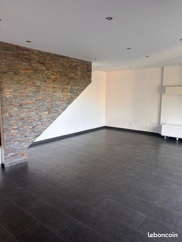 Maison à louer, 76m², Istres