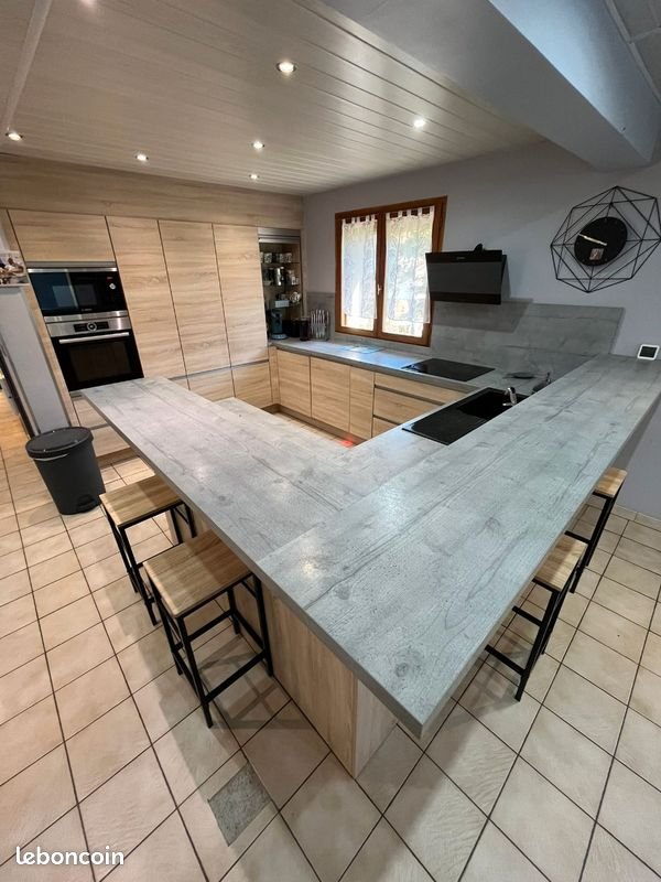 Maison à vendre, 225m², Mens