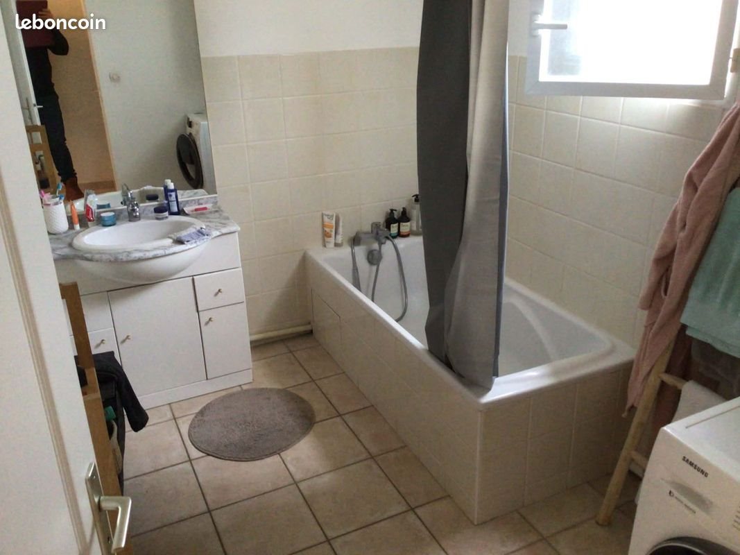 Appartement à louer, 55m², Saint-Paul-Trois-Châteaux