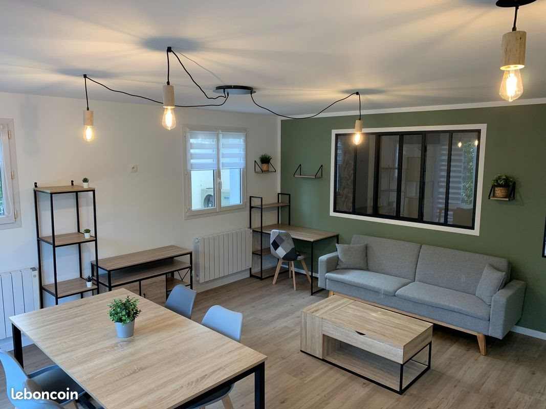 Maison à louer, 49m², Saint-Maximin-la-Sainte-Baume